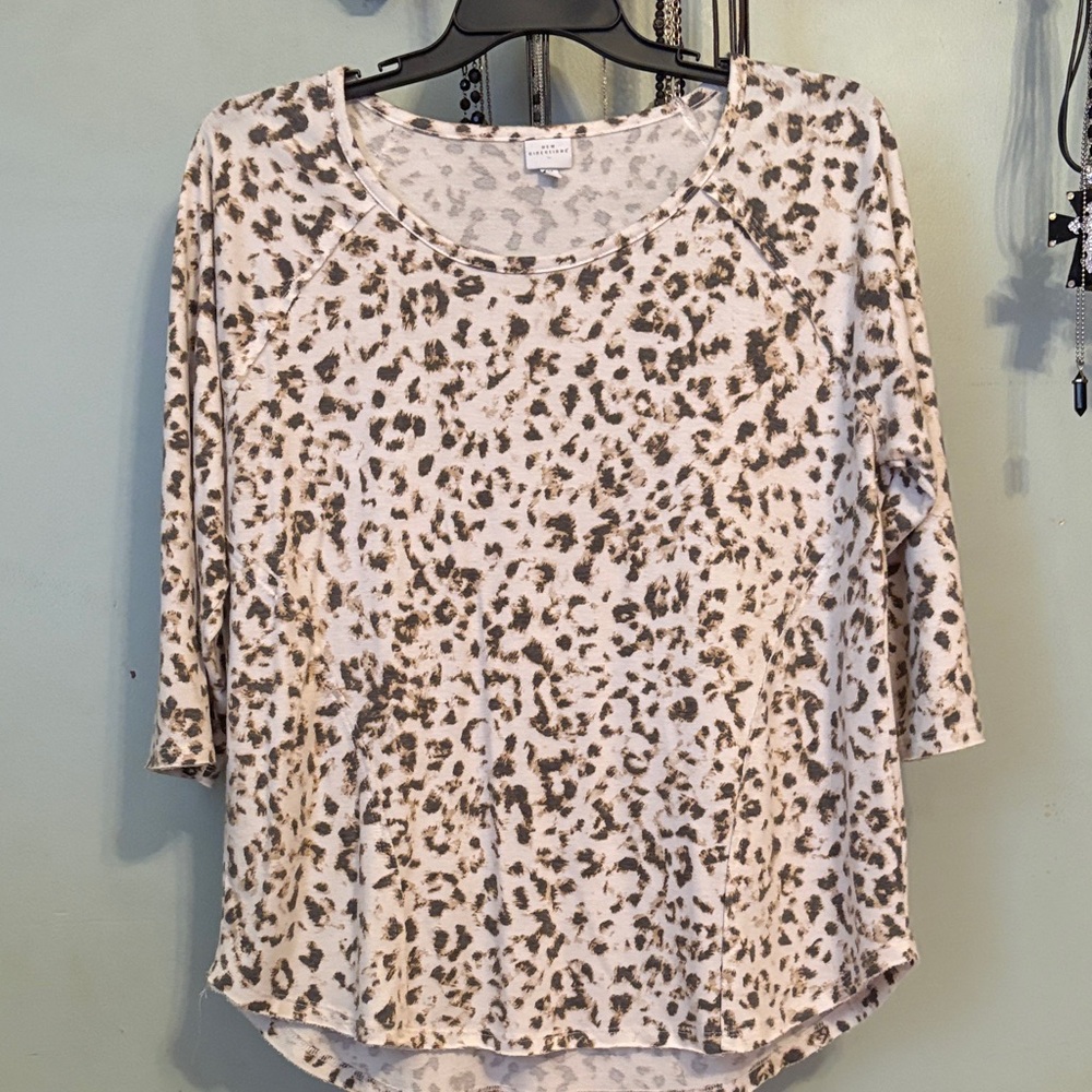 New Directions Cream and Brown Leopard Print Long Sleeve Top❤️3/20$ - Picture 1 of 8